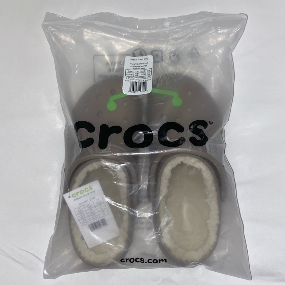 Crocs Classic Lined Clog in Mushroom/ Bone M6/W8